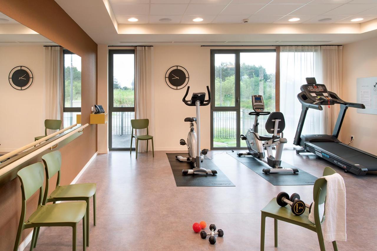 Le Criterium Aparthotel Ecouflant Bagian luar foto